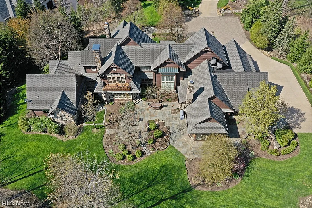 70 Rydalwood Ln photo 1