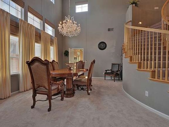 3rd image of 4285 Christian Dr