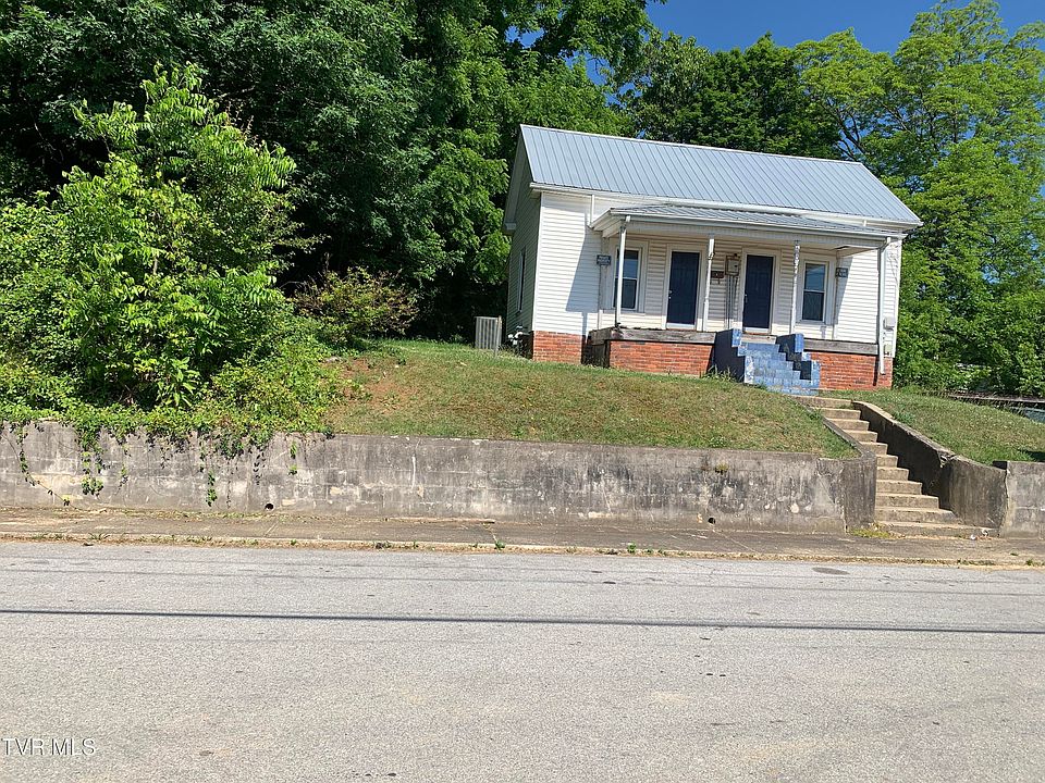 1st image of 306 Davis St