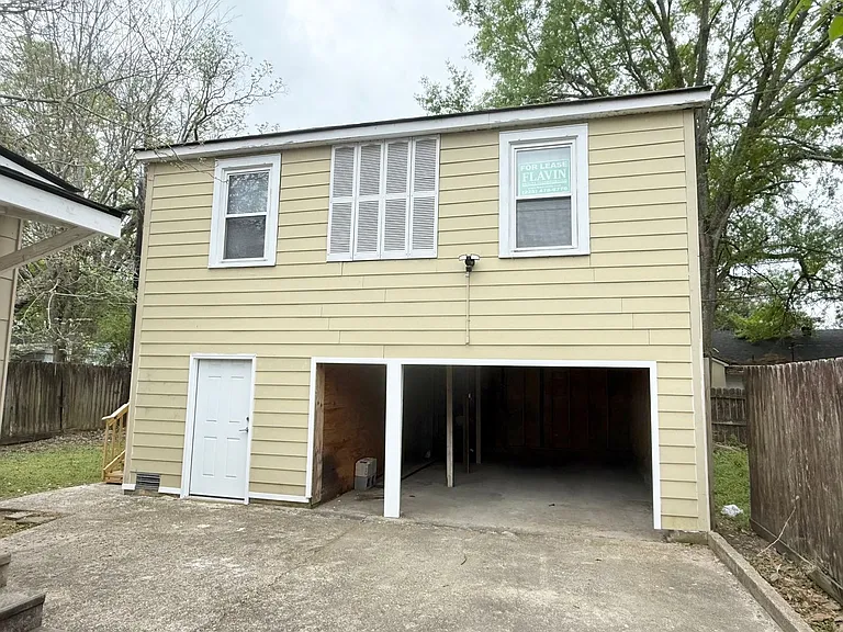835 Iris St #1/2 — Photo 10