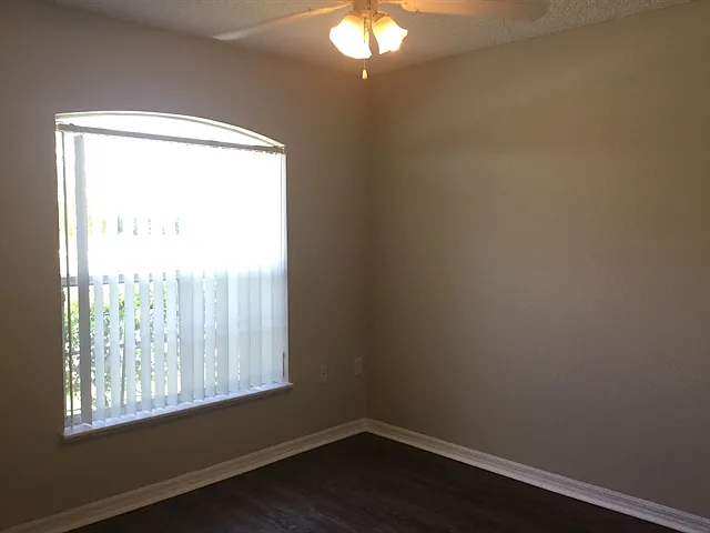 7861 Harbor Bend Cir — Photo 10