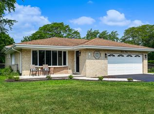 6340 Willow Springs Rd, La Grange Highlands, IL 60525