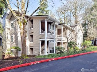 Esplanade, Kirkland, WA 98034