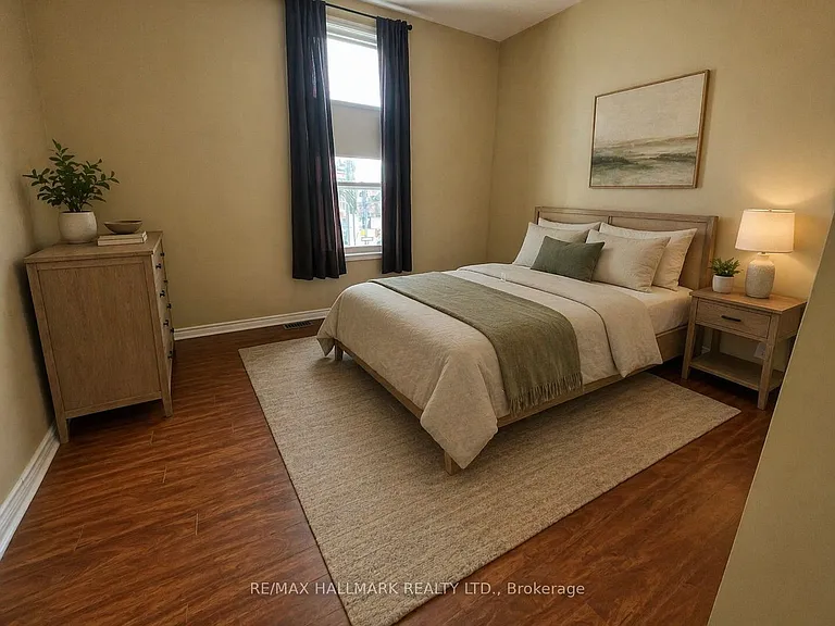 374 Dundas St E #2 — Photo 8
