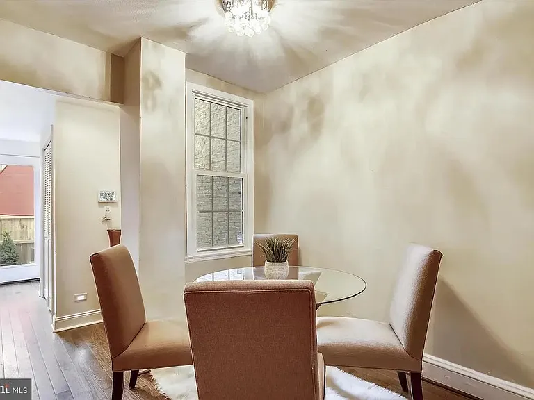 1253 Wylie St NE — Photo 9