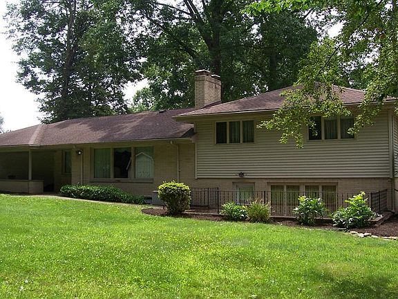 4th image of 840 Ronlee Ln