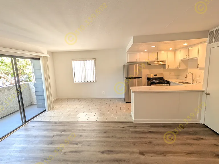 10742 Lawler St #3 — Photo 20
