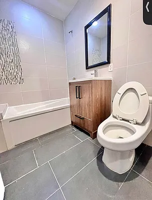 Rented by ERNY LLC | media 24