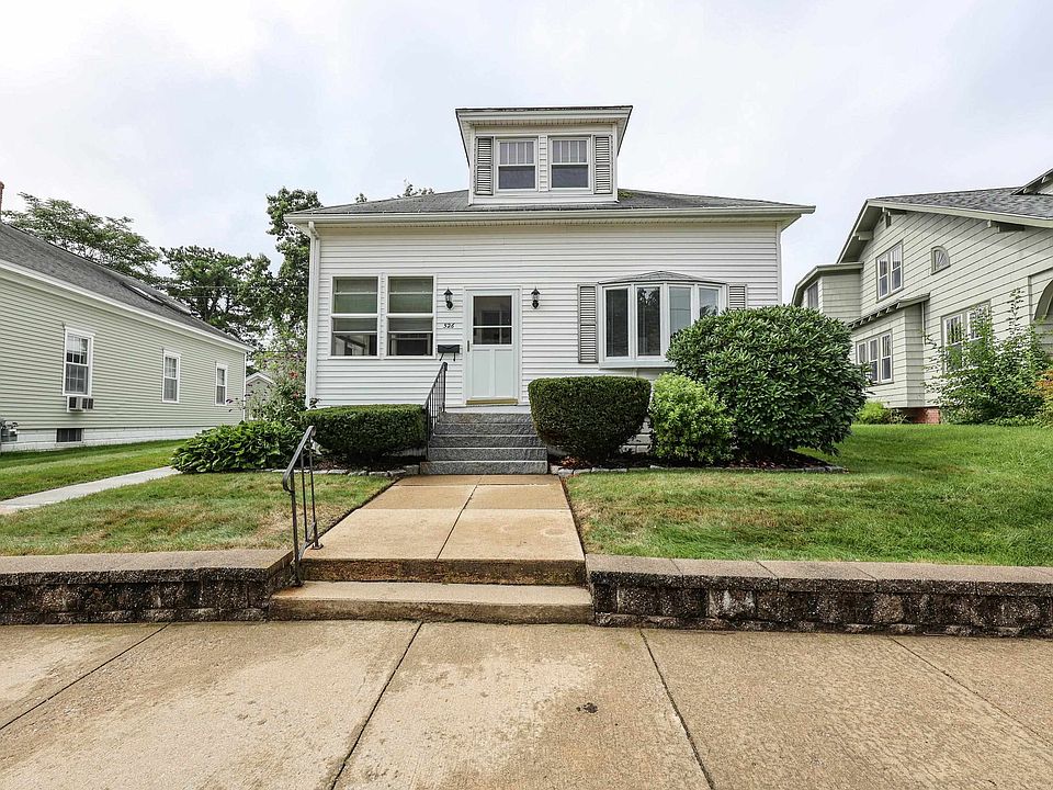 526 Coolidge Avenue, Manchester, NH 03102 Zillow