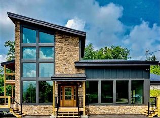 1112 Longview Ct, Gatlinburg, TN 37738