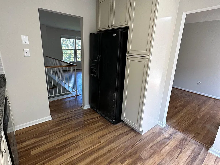 1915 Christiana Ct — Photo 13