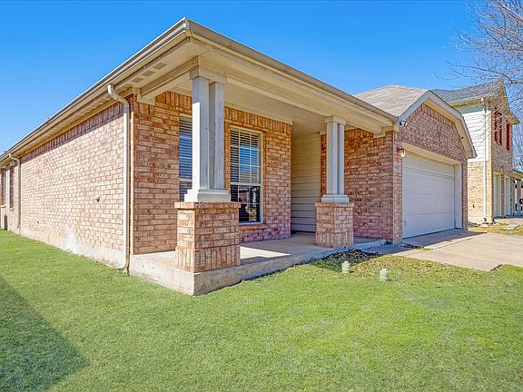 4th image of 8420 Silverbell Ln