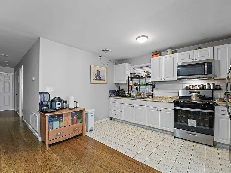 347 Palisade Ave #1 — Photo 4
