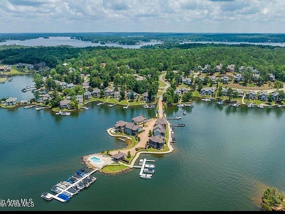 2nd image of 110 Village Loop