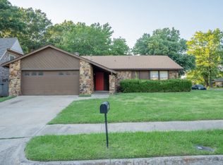 1100 W Queens St, Broken Arrow, OK 74012