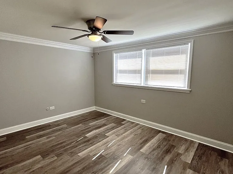 2300 Burlington — Photo 10