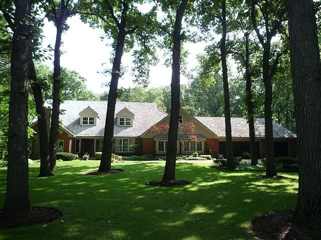 1st image of 28 Dukes Ln