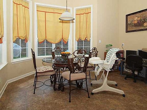 4th image of 5267 Brookwater Ln