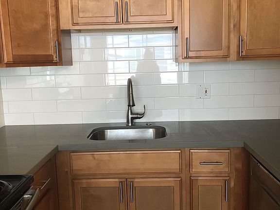 3rd image of 3344 Fillmore St APT 302