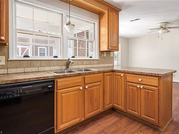 2nd image of 105 Bramble Dr
