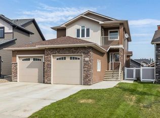 44 N Hamptons Cres SE, Medicine Hat, AB T1B 0P5