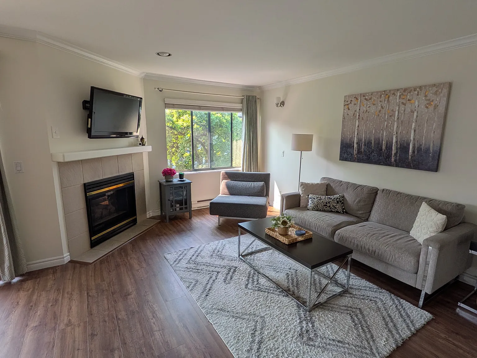 Saint Georges Ave, North Vancouver — Photo 1