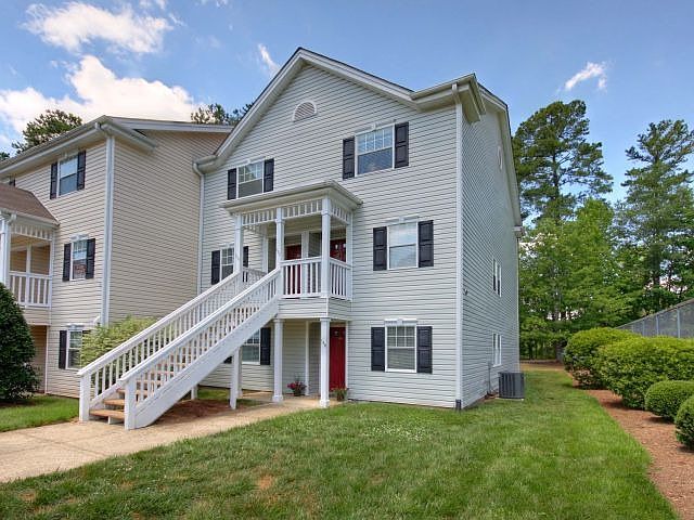 1st image of 148 Kingsbury Dr