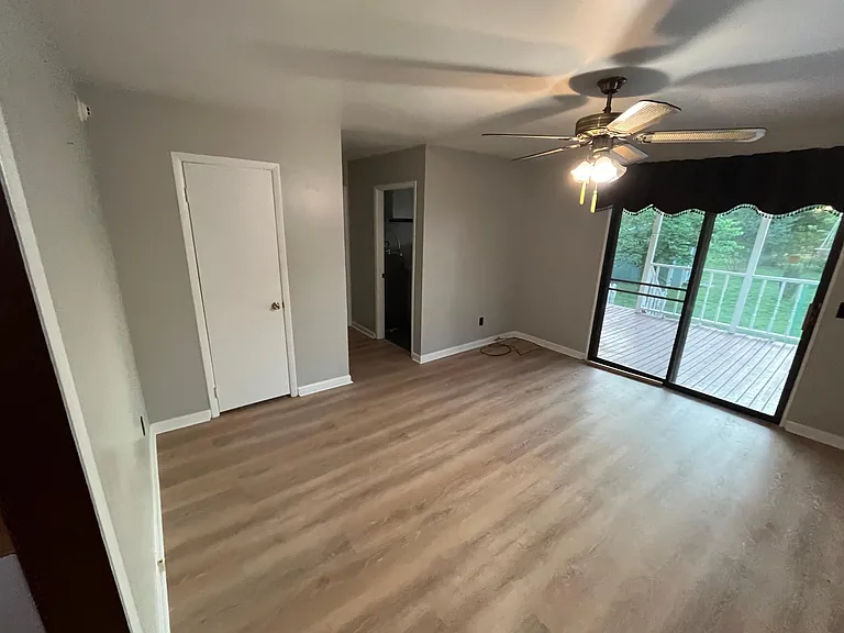 920 Marilyn Rd — Photo 18