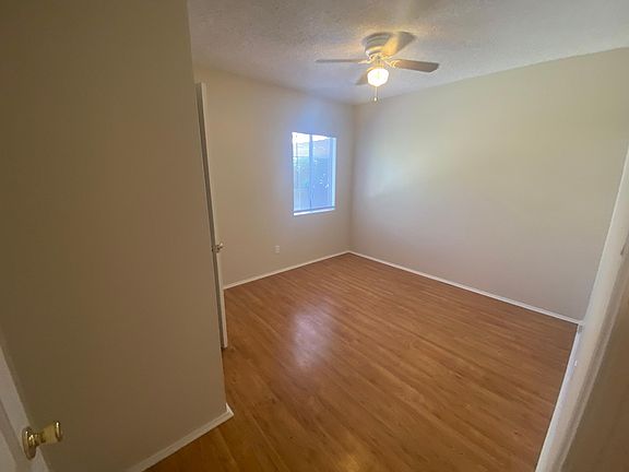 3rd image of 506 E Valencia Ave