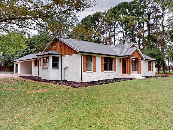 4th image of 3567 Castlewood Ct