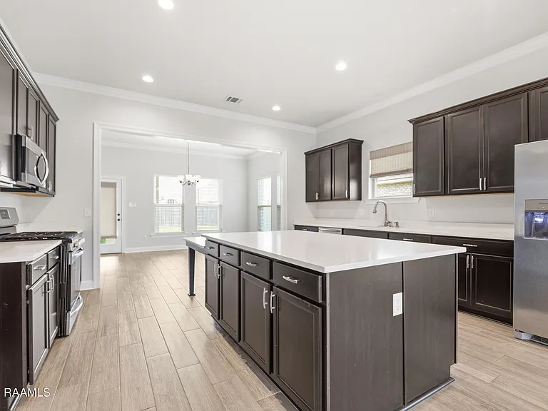 224 Wild Cherry Ln — Photo 2