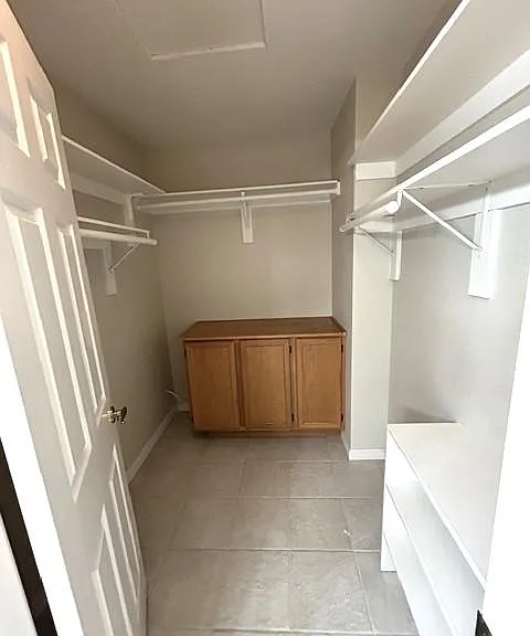 2800 Banyan Tree Ln — Photo 13