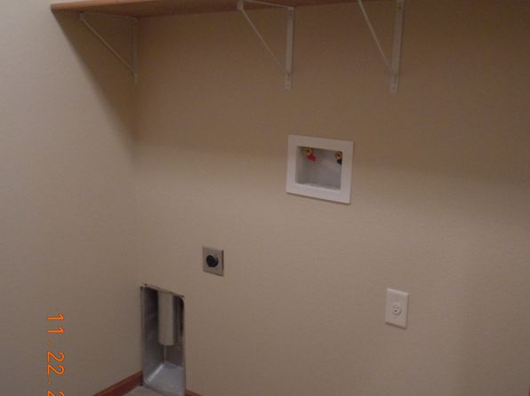 21 & 23 Hanfield Ct #23