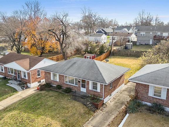 2nd image of 9436 Theodosia Ave