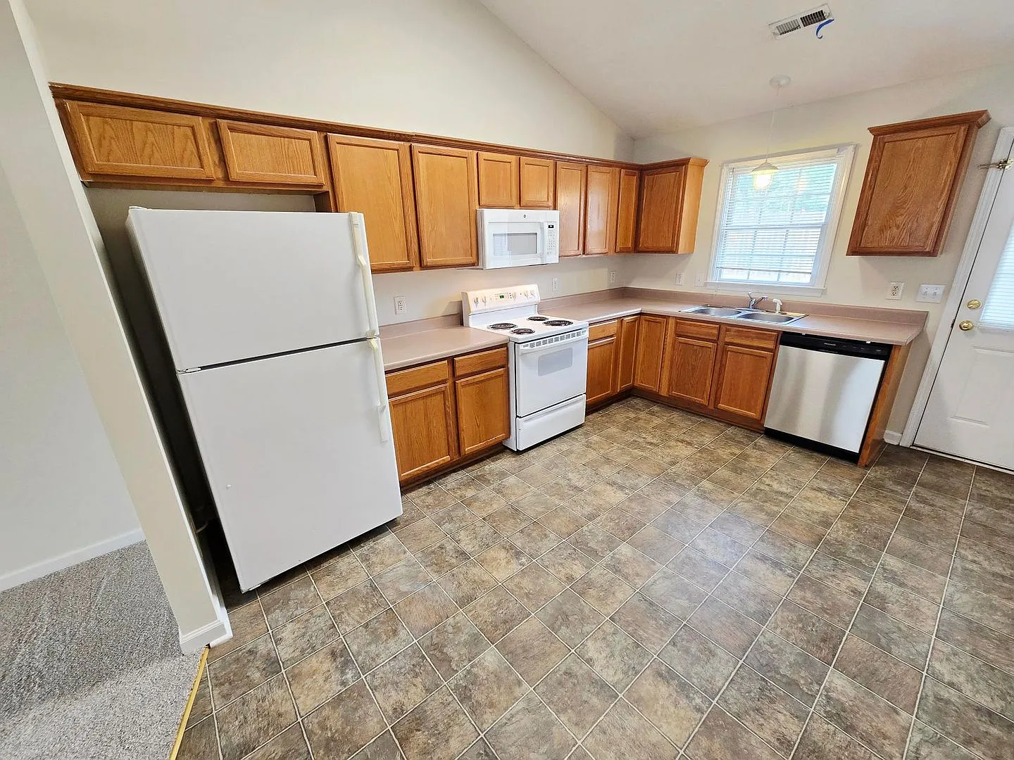 Newly Updated 2 Bed / 2 Bath Unit with Vaulted Ceilings 3263 Alamance Rd #1 — Photo 4