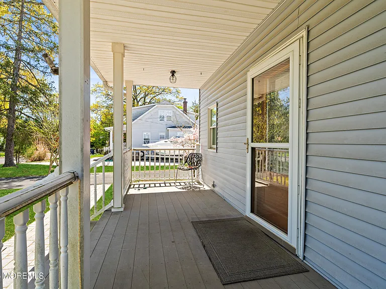 216 Chatham Ave — Photo 3