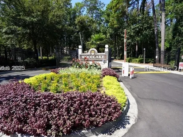 96 Mathews Dr APT 168, Hilton Head Island, SC 29926