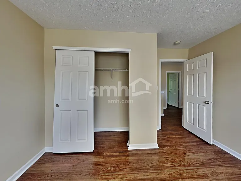12024 Seahawks Ln — Photo 32