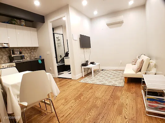 Rented by Corcoran | media 21