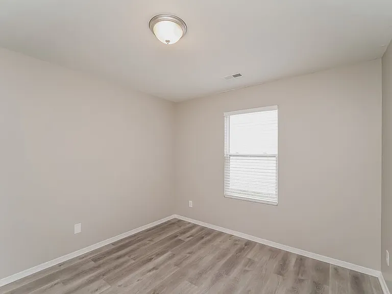 5221 Valcourt Rd — Photo 13