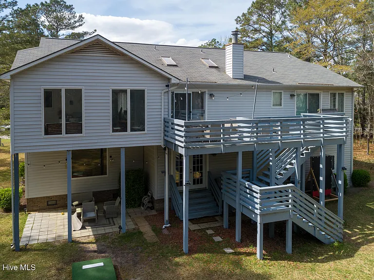 1121 Barkentine Dr — Photo 29