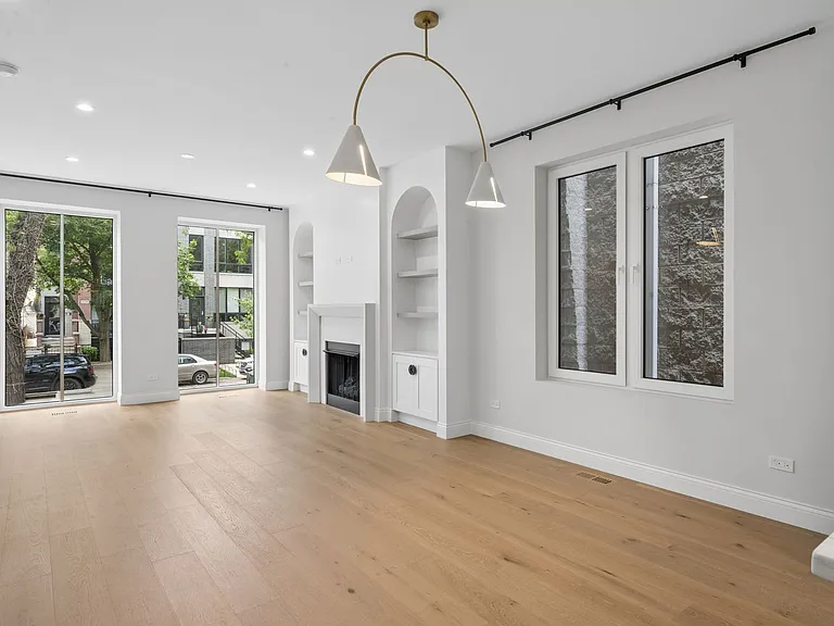 3739 N Clifton Ave #1 — Photo 33