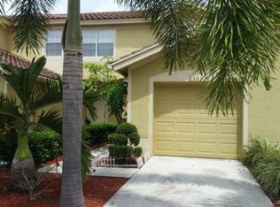 6301 Crescent Lake Way, Lake Worth, FL 33463