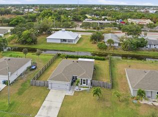 2220 SE Lucaya St, Port Saint Lucie, FL 34952