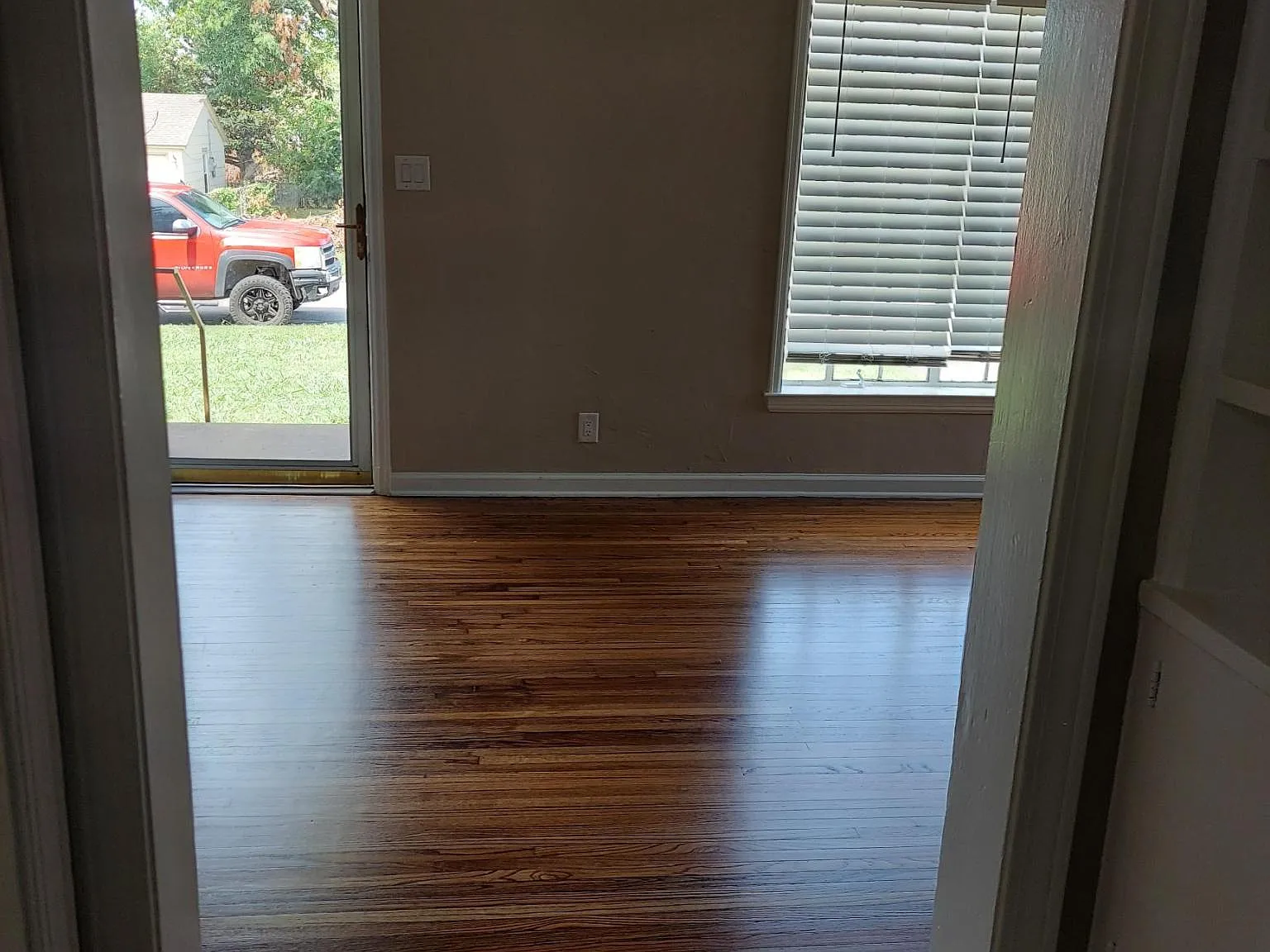 3 bed, 1398 sqft, $1,725 — Photo 3
