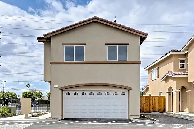 921 S Belterra Way