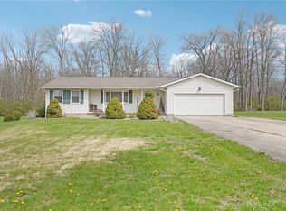203 N Bickett Rd, Xenia, OH 45385