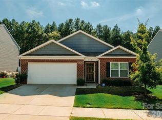 2880 Sherrills Stream Dr, Sherrills Ford, NC 28673