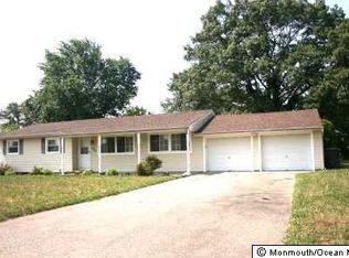 1015 Crystal Dr, Toms River, NJ