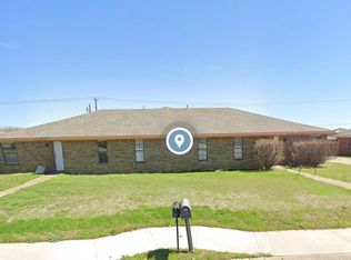 406 N Nolan River Rd #A, Cleburne, TX 76033